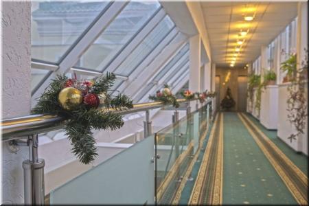 New Year's OLD ESTATE