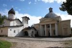 Walking along the ancient streets of Pskov фото Walking along the ancient streets of Pskov картинка