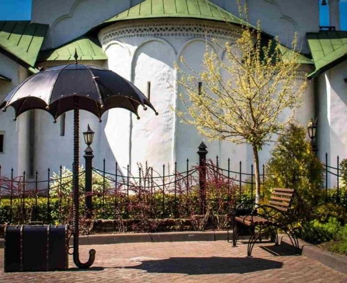Meet the long-awaited May at the Old Estate Hotel! фото Meet the long-awaited May at the Old Estate Hotel! картинка