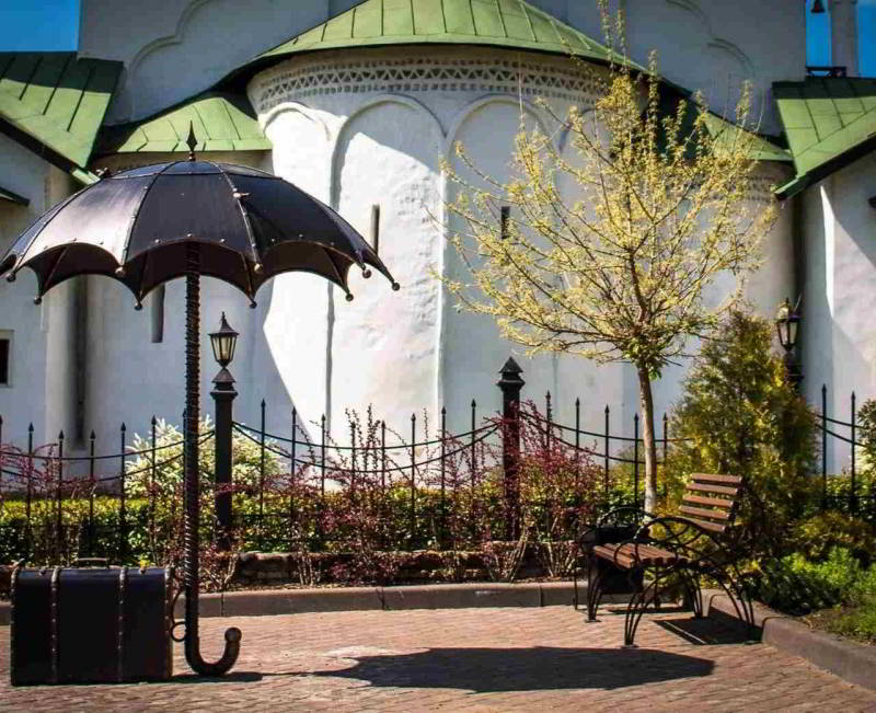 Meet the long-awaited May at the Old Estate Hotel! фото Meet the long-awaited May at the Old Estate Hotel! картинка